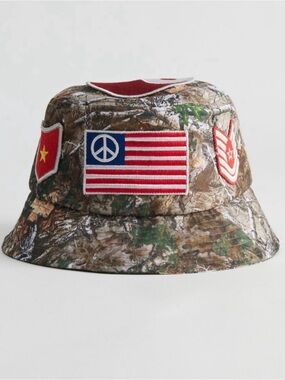 NWT URBAN OUTFITTERS CONEY ISLAND PICNIC Tree Camo Bucket Hat w Patches OS